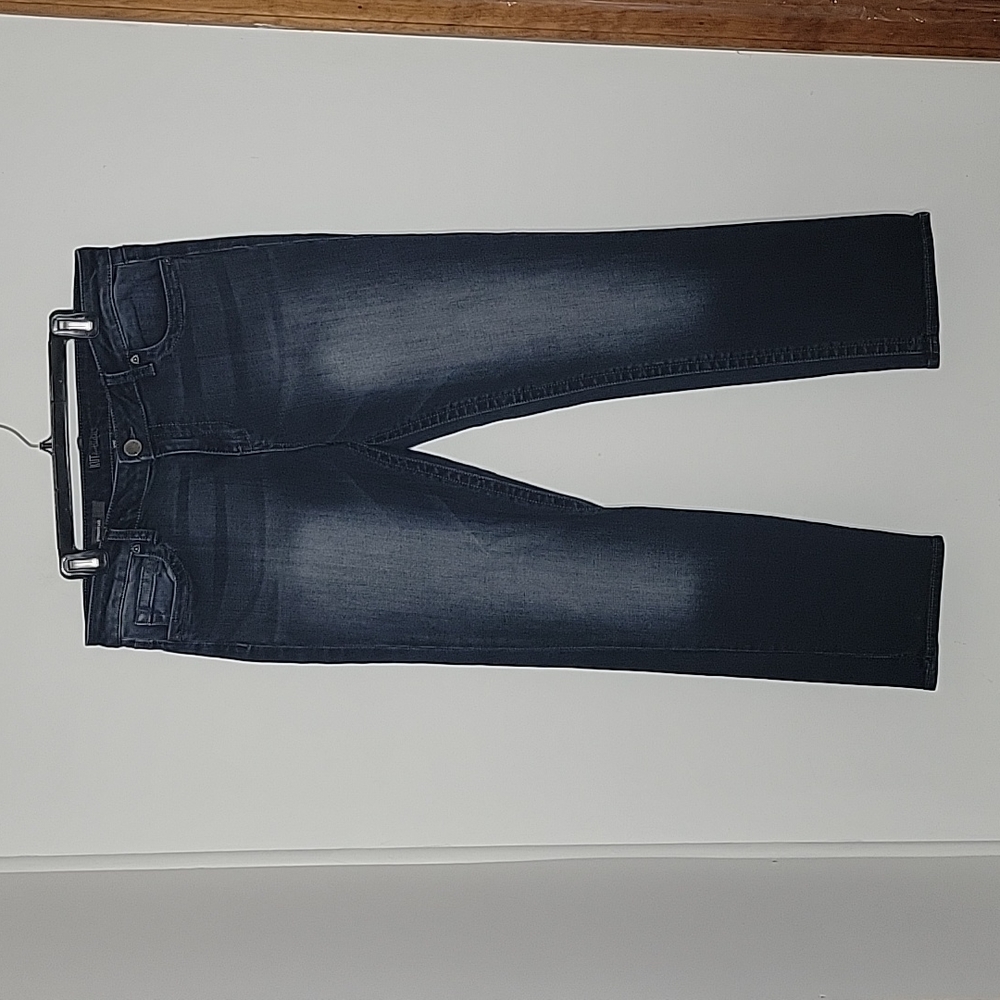 Kut from the Kloth straight leg distressed size 12